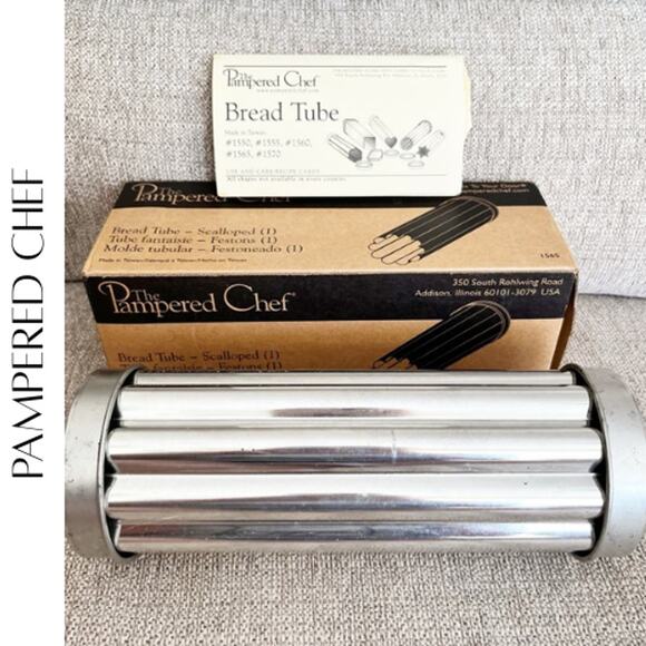 Pampered Chef Scalloped *Retired* Bread Tube Bakeware with Lids & Recipe, NIB! - Picture 1 of 7